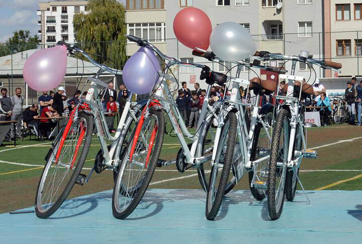 Erzurumda 400 Bisiklet Dağıtıldı!