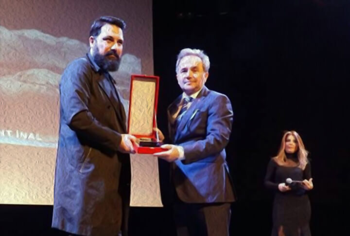 Erzurumlular, Payitaht Abdulhamit'in Baş Rol Oyuncusunu Ödüllendirdi