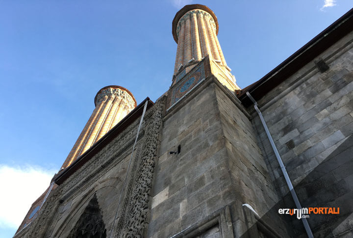 Erzurum'da Beş Minare