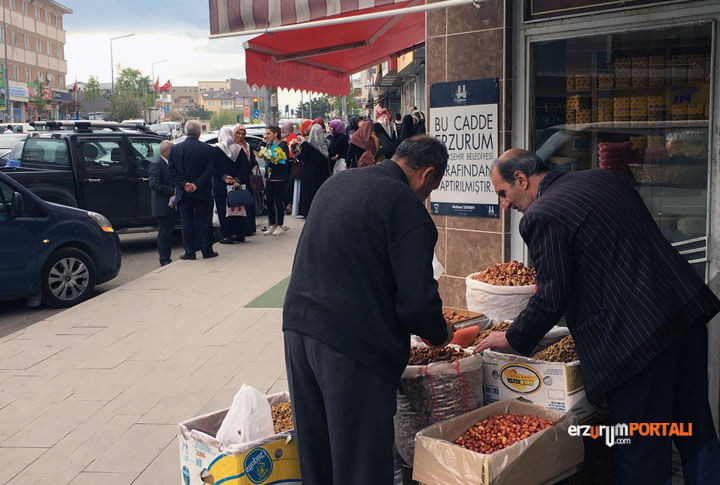 Erzurum'da Çarşı Pazar Manzaraları