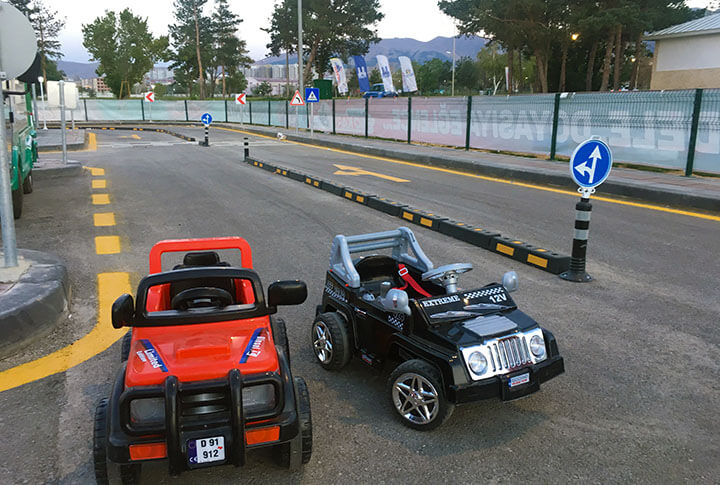 Erzurum Trafik Eğitim Pisti Akülü Arabalar