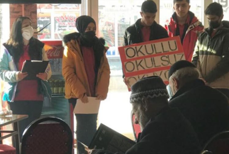 Ilıca Borsa İstanbul Yavuz Selim Sosyal Bilimler Lisesi öğrencileri