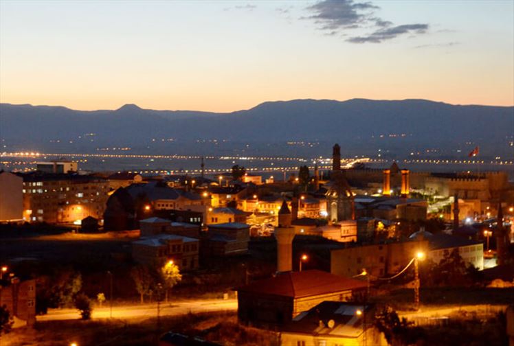 Erzurum'da Bulunan Tarihi Camii ve Medreseler