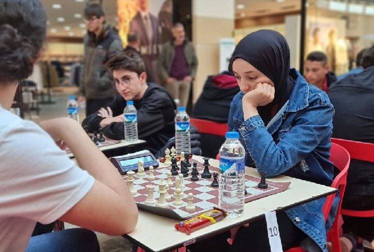 Forum Erzurum Outlet’te Satranç Turnuvası