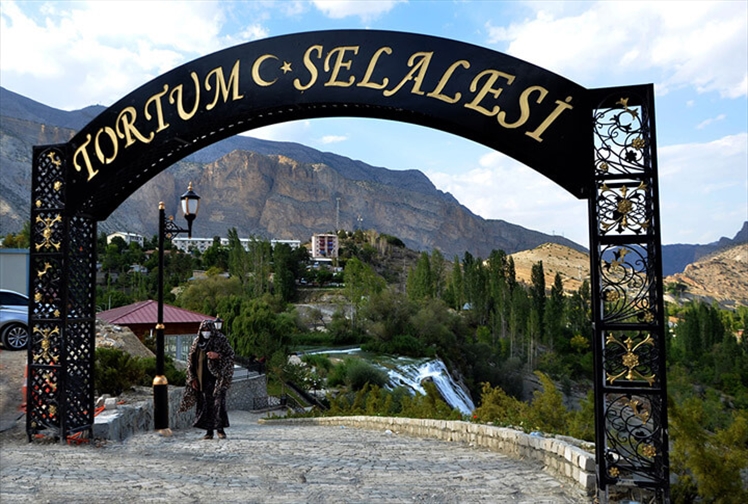 Erzurum Tortum Şelalesi 
