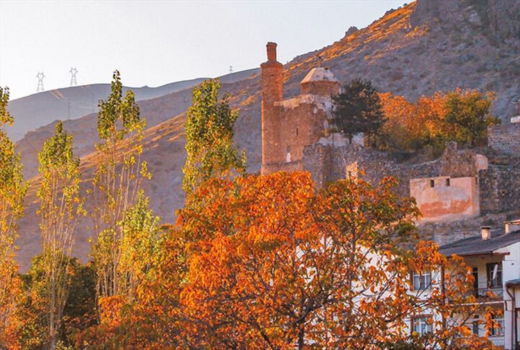 Erzurum’un Nevi Şahsına Münhasır İspir İlçesinden Fotoğraflar ve Bilgiler!