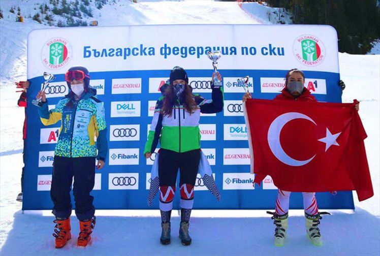 Erzurumlu Kayakçı Sıla Kara Uluslararası Yarışta 3. Oldu
