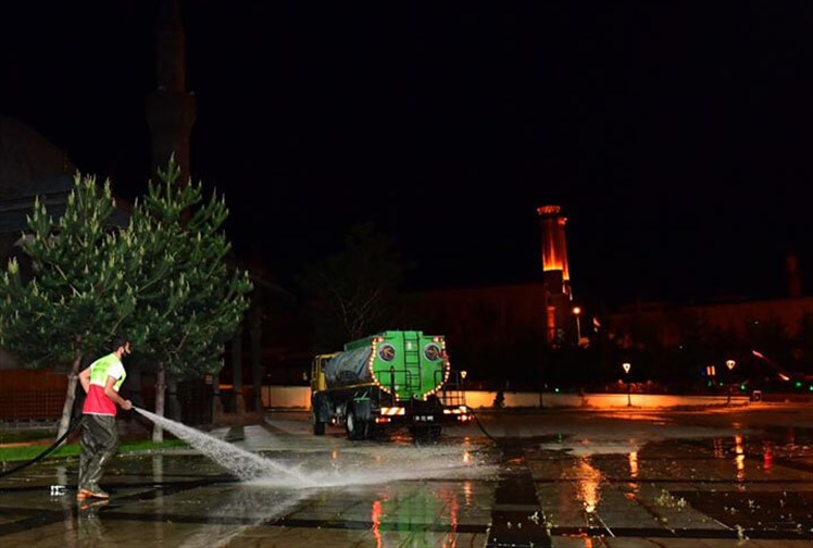 Erzurum'da Cuma Namazları Nerede Kılınacak Sorusuna Yakutiye Belediyesi Cevap Verdi!