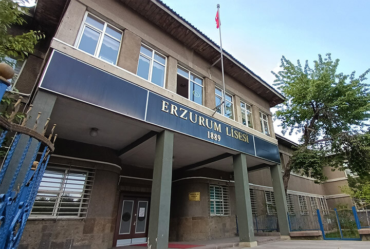 Birçok Ünlünün Mezun Olduğu Erzurum Lisesi!