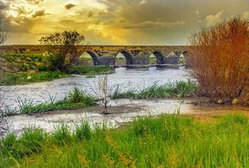 4. Murad'ın Üzerinden Geçtiği Tarihi Tivnik Köprüsü