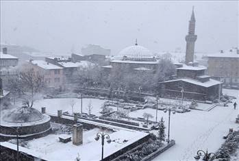 Mevsimin İlk Kar Yağışına ‘Merhaba’ Diyen Erzurum’dan Kareler!