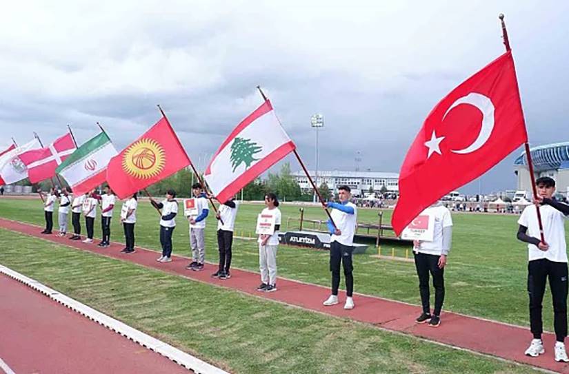 Uluslararası Sprint ve Bayrak Kupası, Erzurum Kazım Karabekir Atletizm Pistinde başladı.
