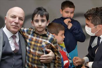 Yetim Çocuklar İHH İftarında Erzurum Valisi ve Belediye Başkanıyla!