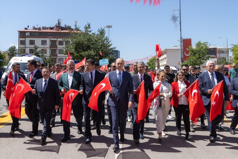 TBMM Başkanı Sayın Numan Kurtulmuş, Erzurum Kongresi Anısına Çelenk Sunma Törenine Katıldı