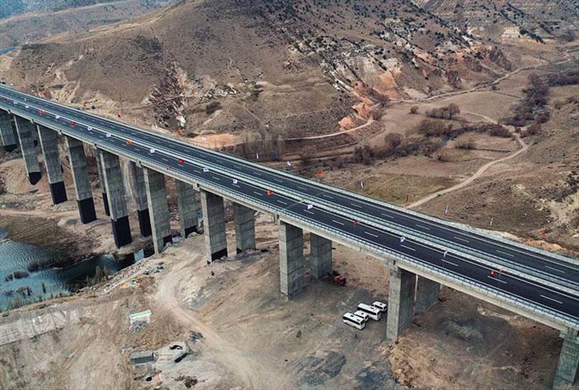 Erzurum ve Kars’ı Birbirine Bağlayan Horasan-Karakurt-Sarıkamıs¸ Yolu Ulaşıma Açıldı