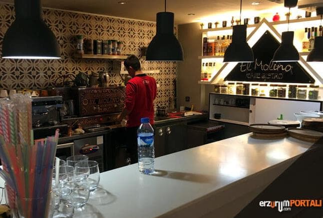 El Molino Cafe Bistro