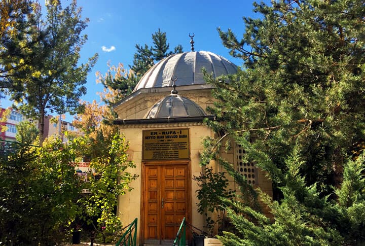 Sene-i Devriyesinde İrşadla 104 Yıl Ömür Geçiren Mevlüt Baba
