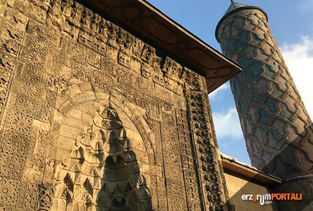 Erzurum'un En Gösterişli Yapılarından Yakutiye Medresesi!