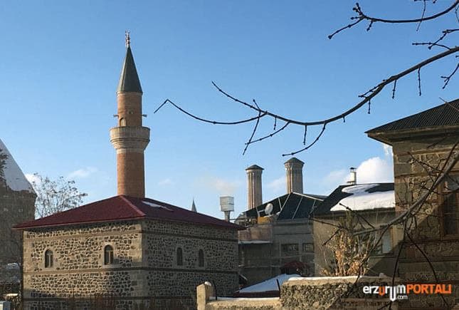 Emir Şeyh Hz. Türbesi