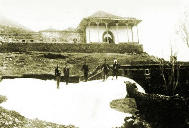1900'lü Yıllara Ait Olan Bu Fotoğrafın 117 Yıl Sonra Şimdiki Hali