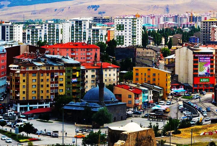 Yıllar Öncesine Ait Fotoğrafına Bakıp Burayı Tanıyabilir Miydiniz?