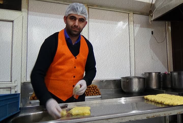Kadayıf Dolmasının İyisi Nasıl Anlaşılır? Ustalarımız Açıklıyor!