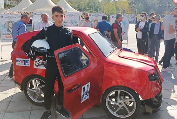 Erzurum’un Elektrikli Aracı Dadaş, 50 Kuruş’a 25 km Yol Gidiyor!