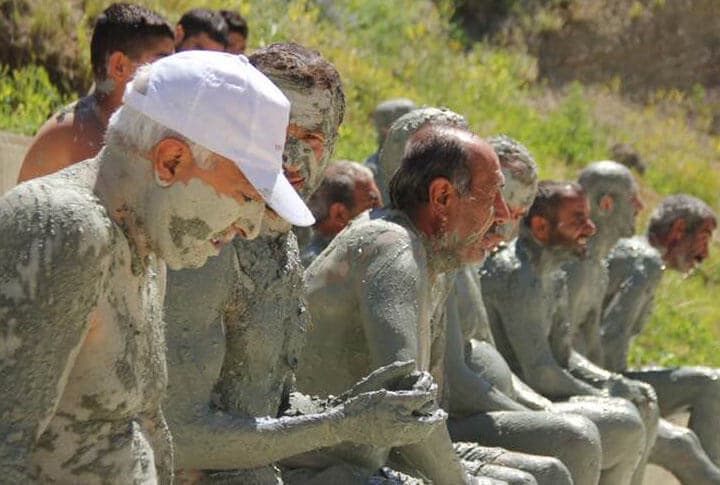 Erzurum'da Doğal Şifalı Çamur Banyosu Köprüköy Deli Çermik Kaplıcası