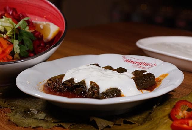 Erzurum'a Özgü Yaprak Sarma Nasıl Yapılır, Nerede Yenir ve Nereden Alınır?