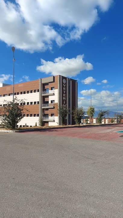 Atatürk Üniversitesi Veteriner Fakültesi Hayvan Hastanesi