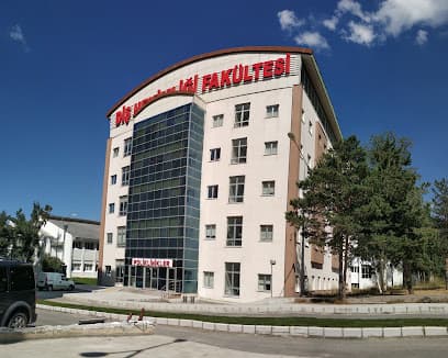 Atatürk Üniversitesi Diş Hekimliği Fakültesi Dekanlığı