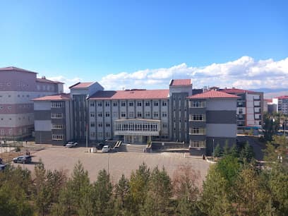Nurettin Topçu Sosyal Bilimler Lisesi