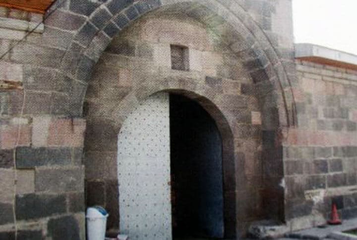 İpek Yolu Üzerinden Gelen Kervanların İlk Uğradığı Han