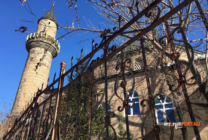 Banisi Hünkâr Vâizi Olan Vani Efendi Cami