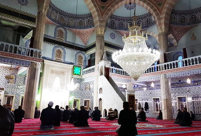 Solakzade Camii Kur'an Tilaveti (Haşr 21-24);