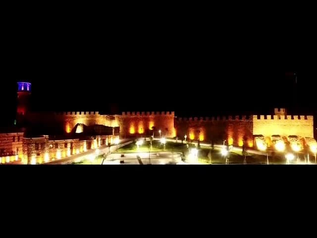 Erzurum'da Saat Kulesi #Azerbaycan Bayrağının Renkleri ile Işıklandırıldı