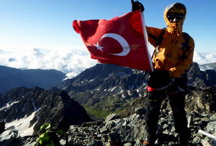 15 Temmuz Palandöken Demokrasi Şehitlerini Anma Tırmanışı