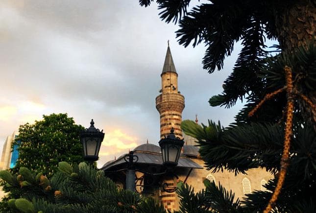 Lalapaşa Cami'nin Bu 8 Özelliğini Biliyor Musunuz?