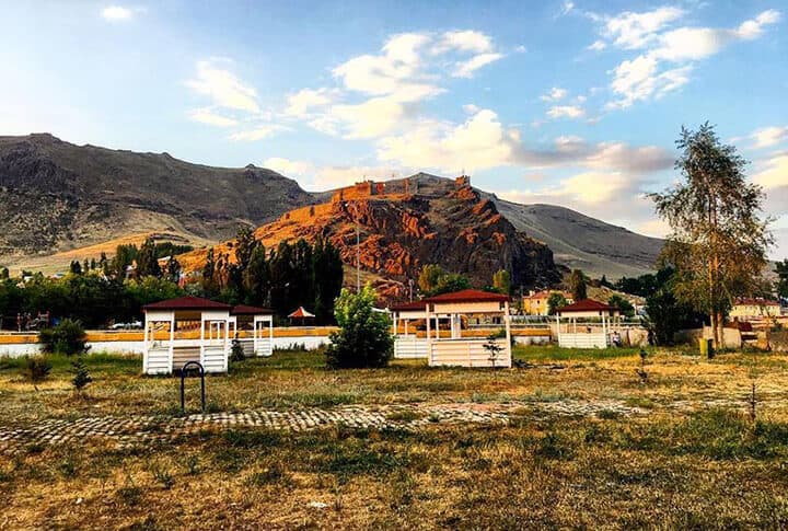 En Hesaplı ve En Heyecanlı Tatilin Adresi, Kamp Alanı ve Kaplıcaları İle Pasinler!