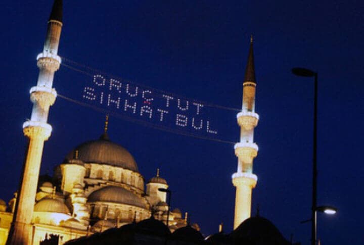 Oruç ile Midenin Ağlamasına Bedel, Onlar Mâsumâne Gülüyorlar!