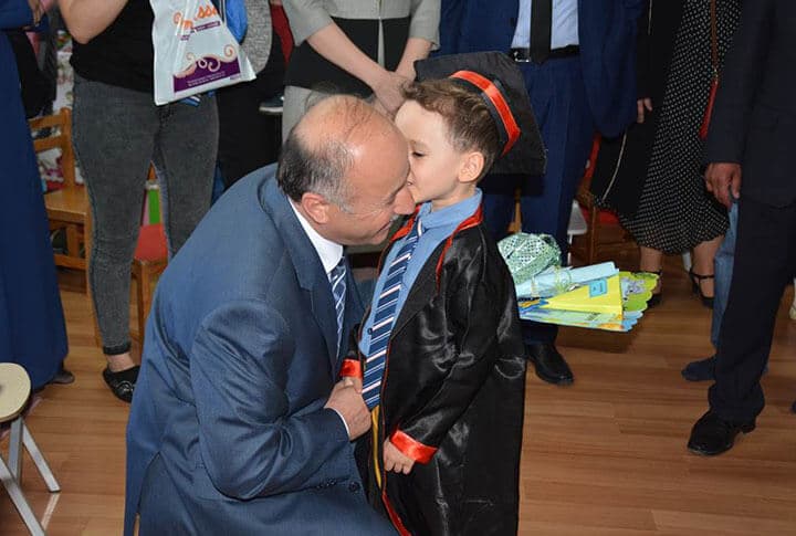 Erzurum'da 165 Bin 621 Öğrenci Karne Alarak Tatile Girdi