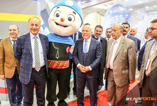 EYOF Maskotu 'Kar Beyaz' EMITT Fuarında