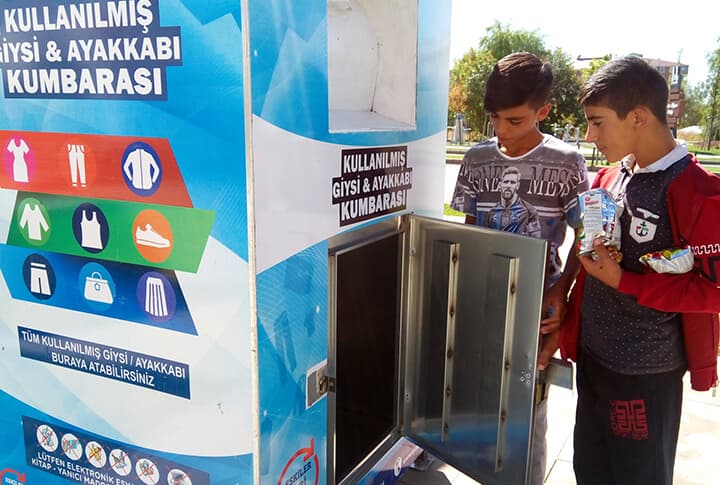 Erzurum'da Bir İlk, Kullanılmış Giysi ve Ayakkabılar Kumbaraya!
