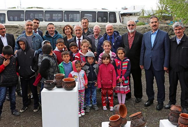 Erzurum Garaz'da Karaz Seramik Sergisi