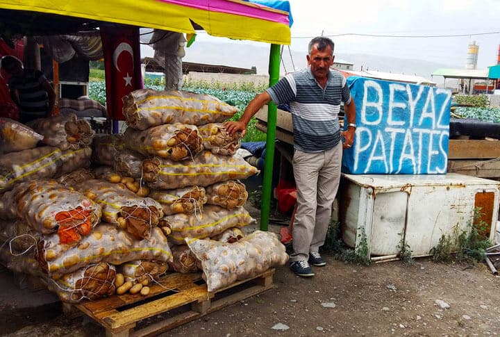 Sen Gel Mutluluğu Kartolda Ara:) Okumayan Pişman Olur! Patates Şiiri