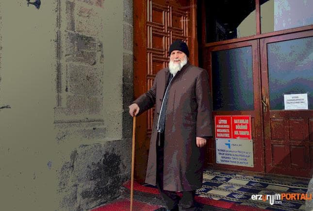 Yaşlısı ve Genciyle Hepsi Yiğit İnsanlar