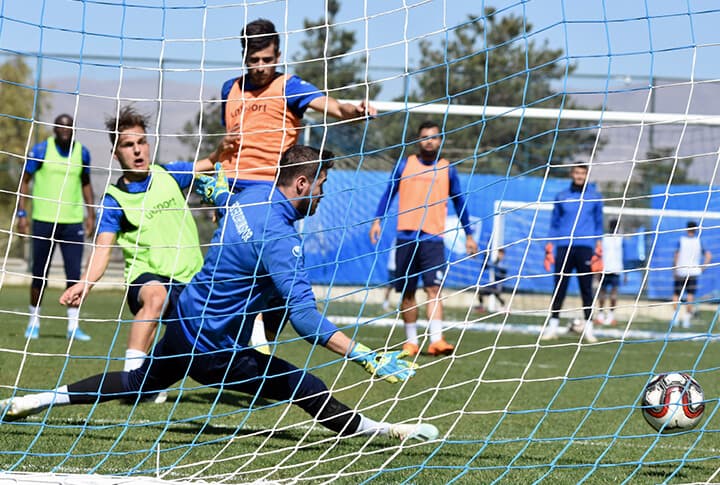 Erzurumspor Kendi Evinde Önemli Bir Maça Çıkıyor, Peki Taraftar Uyarılmalı Mı?