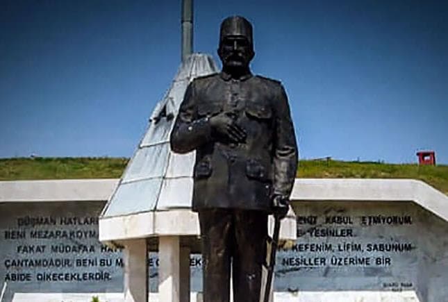 Almanların Heykelini Diktirdiği Erzurumlu!