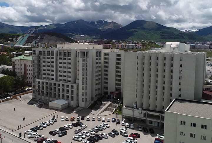 Atatürk Üniversitesi Tıp Fakültesi, 74 Tıp Fakültesi Arasında 8'inci Peki Neye Göre?