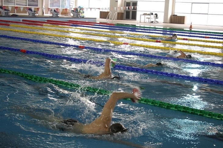 Yüksek rakım nedeniyle Palandöken Olimpik Yüzme Havuzunu tercih ettiler